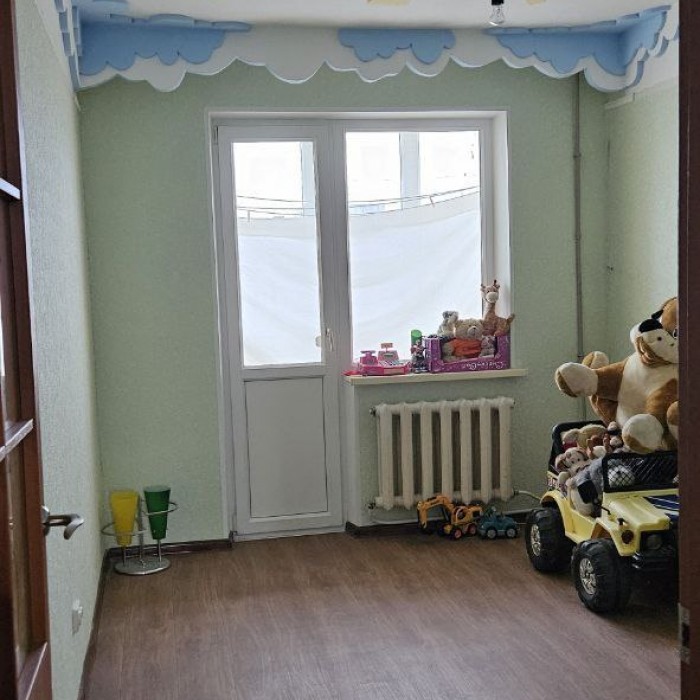 Фото Продаю 3х комнатную квартиру г. Луганск кв. Южный