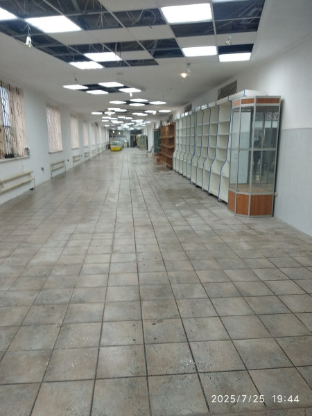 Фото СДАМ В АРЕНДУ ТОРГОВЫЕ ПЛОЩАДИ (г. Алчевск, пр-т Металлургов, 48)