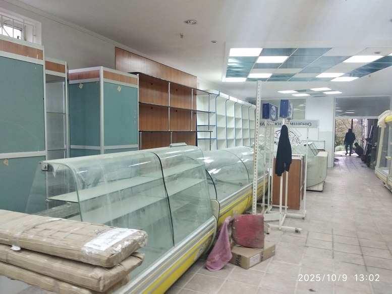 Фото СДАМ В АРЕНДУ ТОРГОВЫЕ ПЛОЩАДИ (г. Алчевск, пр-т Металлургов, 48)