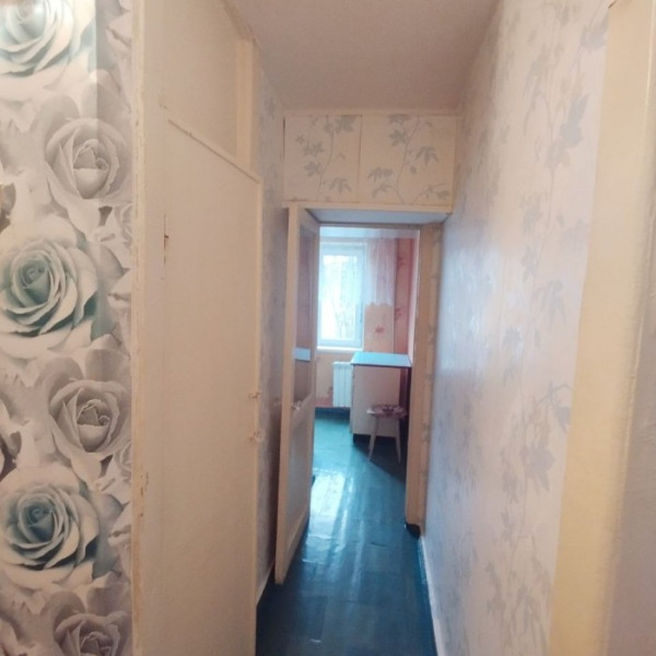 Фото !!! Снижение цены!!! Продам 1- ю квартиру на кв. Ватутина.