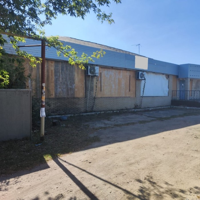 Фото Продам помещение коммерческого назначения 400кв. м. , в центре пгт. Станицы Луганской (бывший Disco Bar Pogrebok или Диван).
