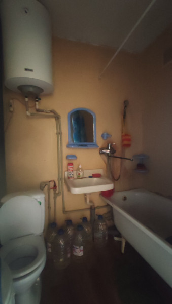 Фото №888 Продается 1-но комнатная квартира в г. Перевальске, район магазина Матрешка