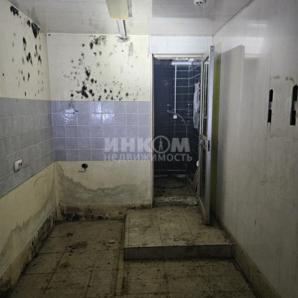 Фото Продам/Сдам помещение 143 м2 в г Луганск ул Демехина