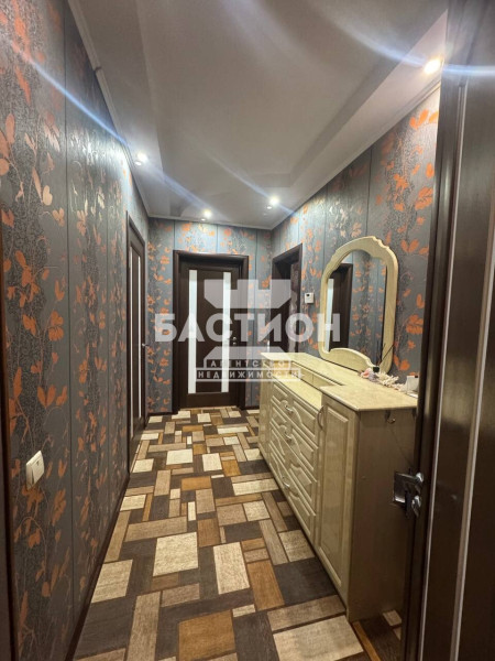 Фото 3-х комнатная квартира, ул. Горького 32, ID: 2227712