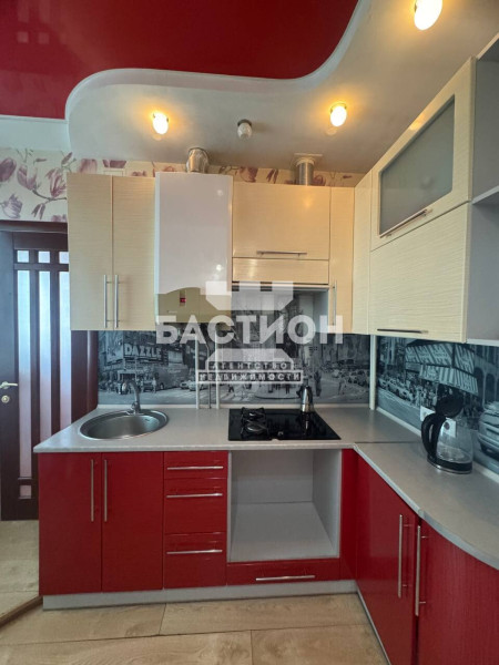 Фото 3-х комнатная квартира, ул. Горького 32, ID: 2227712