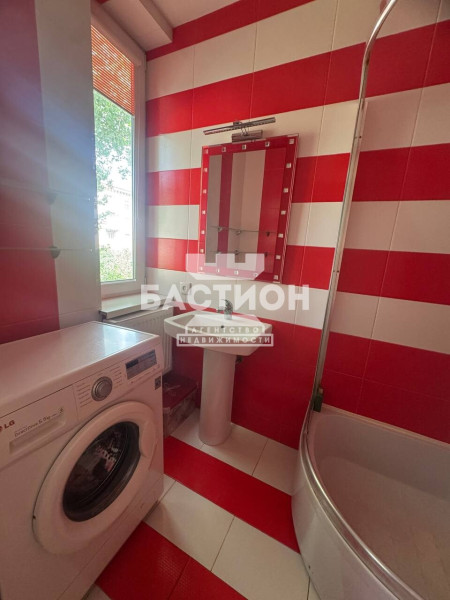 Фото 3-х комнатная квартира, ул. Горького 32, ID: 2227712