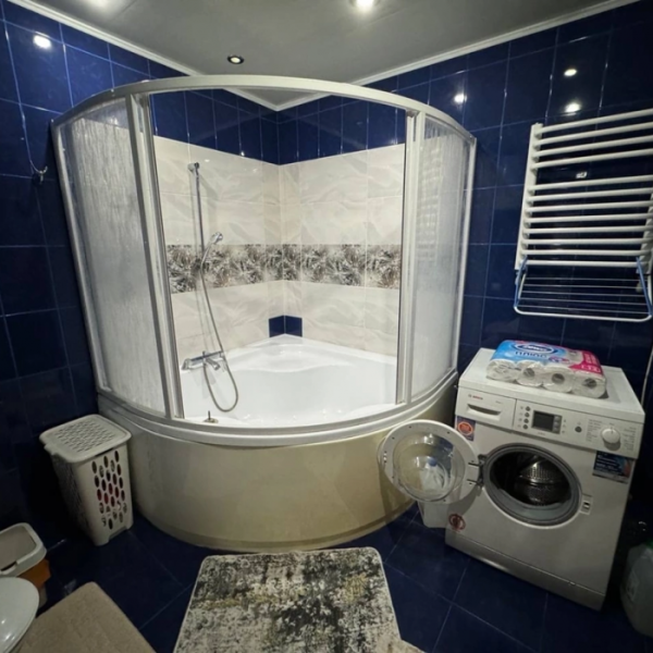 Фото Продам 4-х комнатную квартиру, г. Луганск, кв. Степной