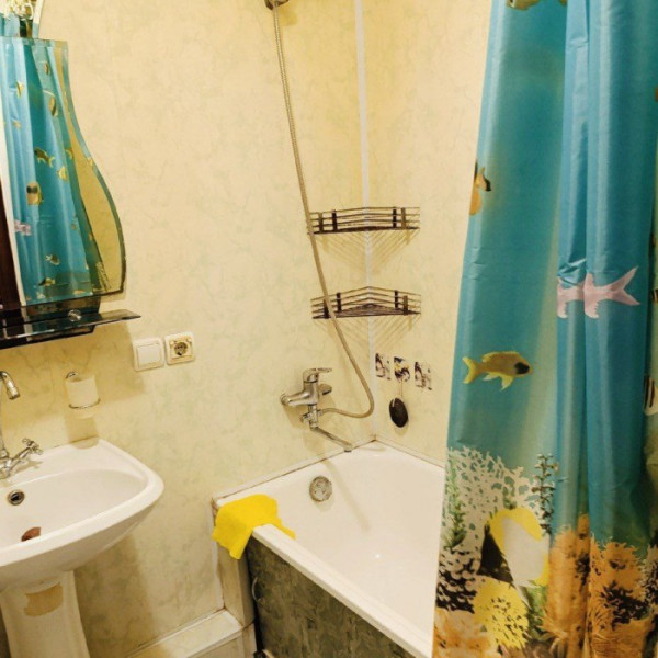 Фото Продам большую однокомнатную квартиру, район Мед. городка