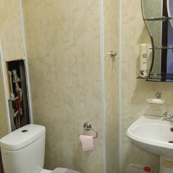 Фото Продам большую однокомнатную квартиру, район Мед. городка