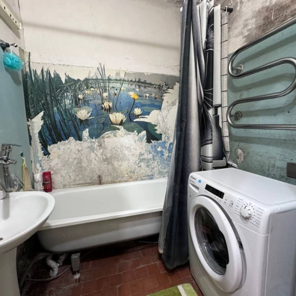 Фото Продам 2-х комнатную квартиру на кв. Ленинского комсомола 9/9