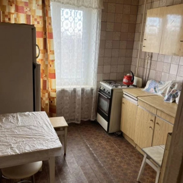 Продам 2-х комн квартиру в г Луганск ул Анри Барбюса