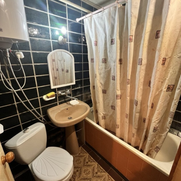 Фото Продам 2- к. квартиру, г. Луганск, кв. Шевченко