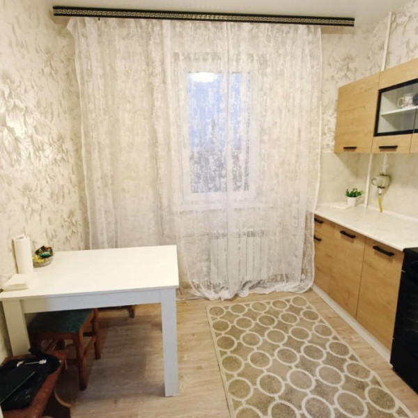 Фото Продам 1-к квартиру в Луганске на кв. Волкова 6/9 эт