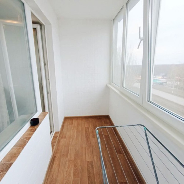 Фото Продам 1-к квартиру в Луганске на кв. Волкова 6/9 эт