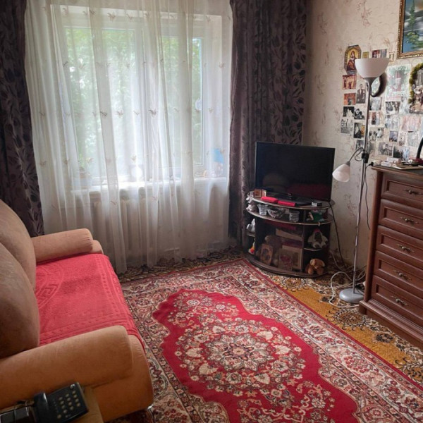 Продам 2-х комнатную квартиру улучшенной планировки по ул. Суходольская