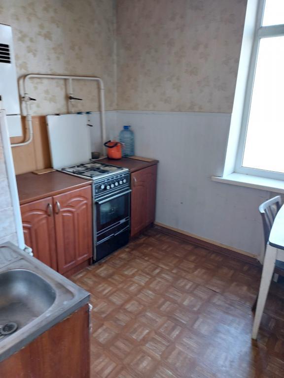 Фото #2143, 4 комнатная " СТАЛИНКА " с видом на пр. Ленина