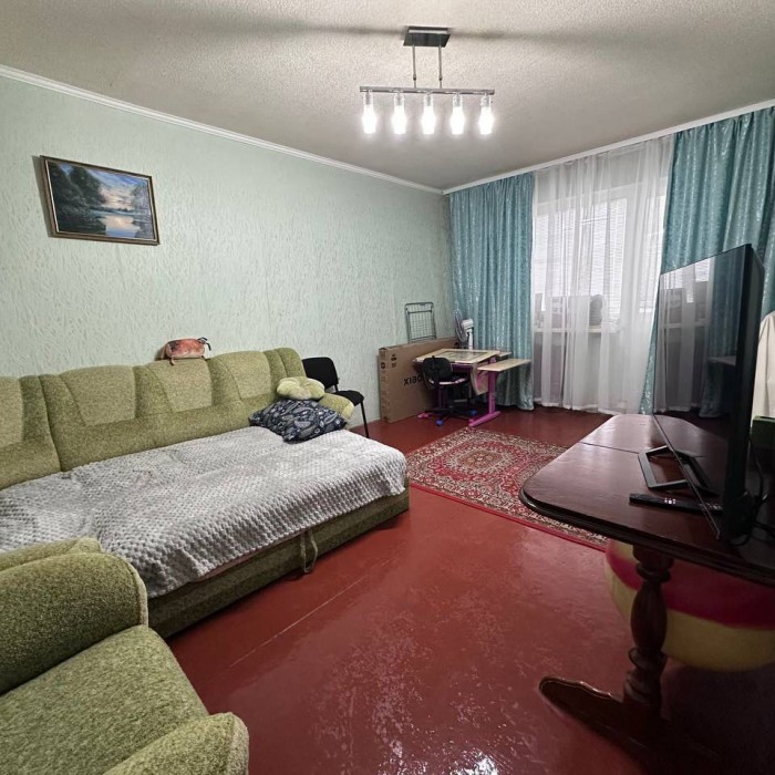 Фото Продам 2-х комнатную квартиру на кв. Ленинского комсомола 9/9
