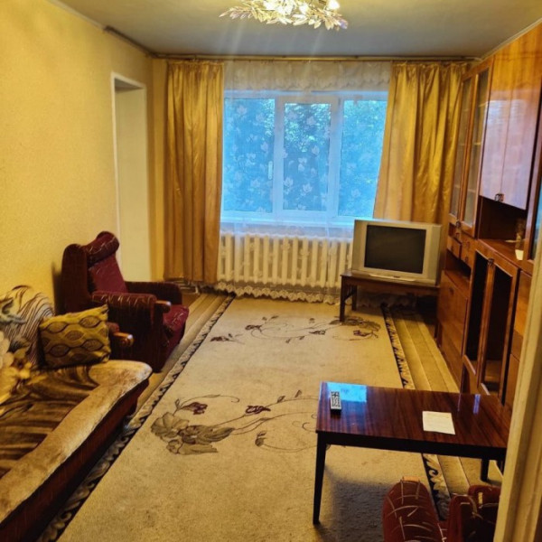 Продам 3- х комн. квартиру, кв. Южный