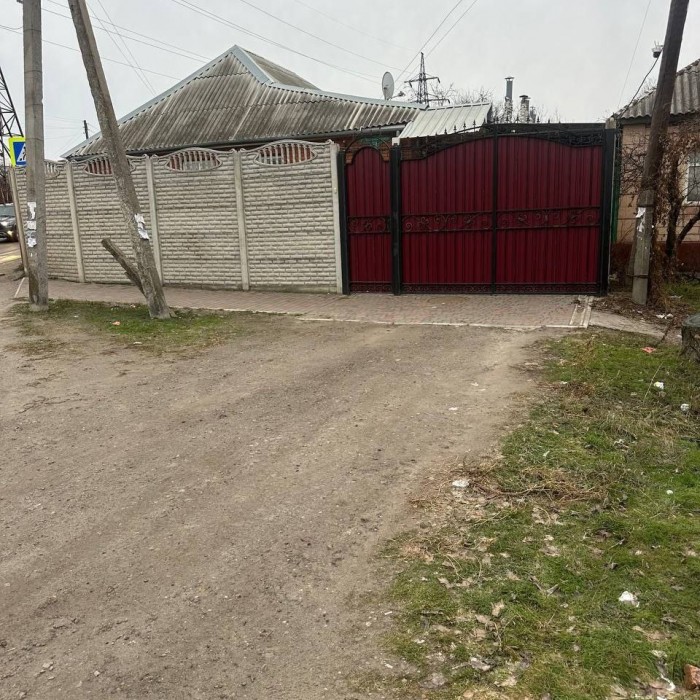 Фото Продам дом в центре города по улице Луганской правды.
