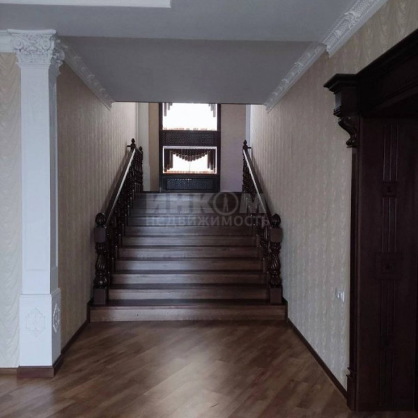 Фото Продам Дом 550м2 Район МРЭО