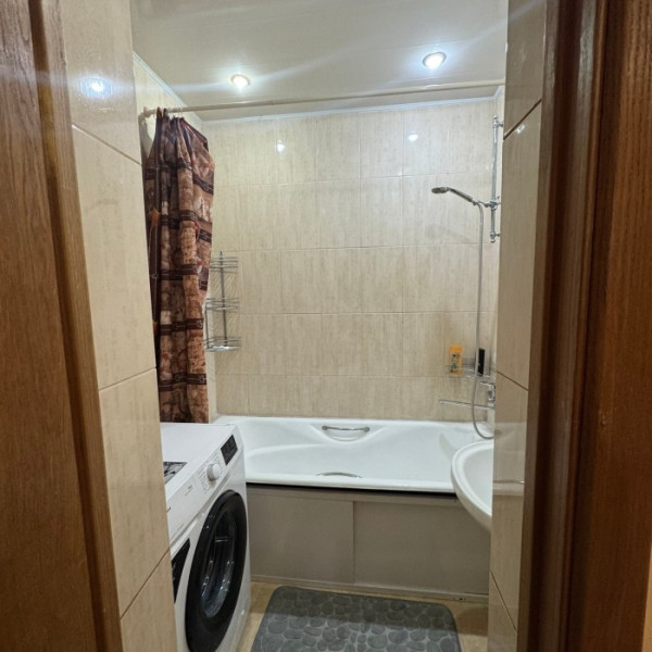 Фото Продам 3-х комн квартиру в Центре г Луганск ул Дзержинского