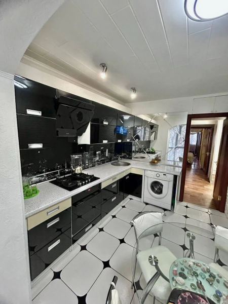 Фото Продаётся двухкомнатная квартира, 52,3 м²