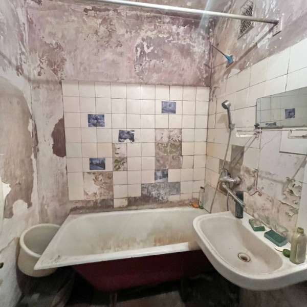 Фото Продам 3-кк на кв. Ленинского комсомола. 2 этаж 9-го дома.