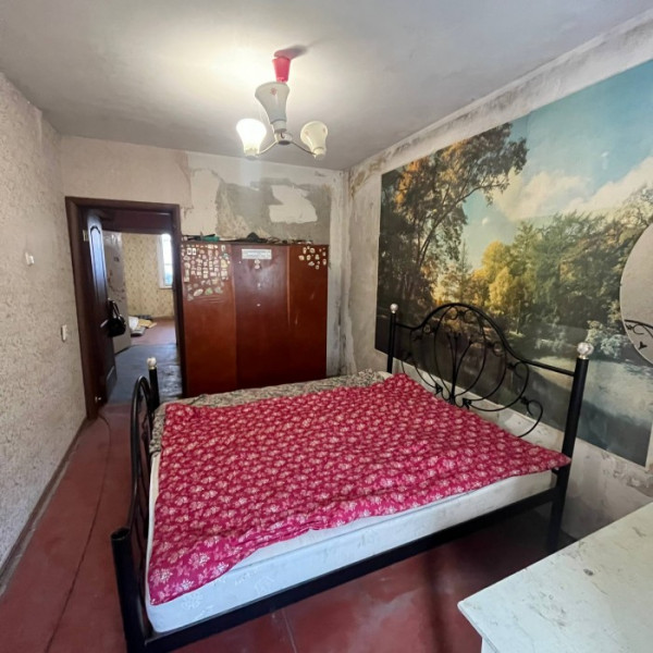 Фото Продам 3-кк на кв. Ленинского комсомола. 2 этаж 9-го дома.