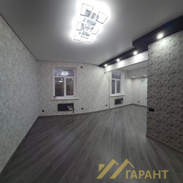 Фото 3-к квартира р-н Танка г.Алчевск#1436