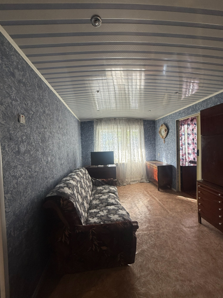 Сдам 2-х комнатную квартиру на длительный срок (Стаханов, ул. Достоевского, 4)