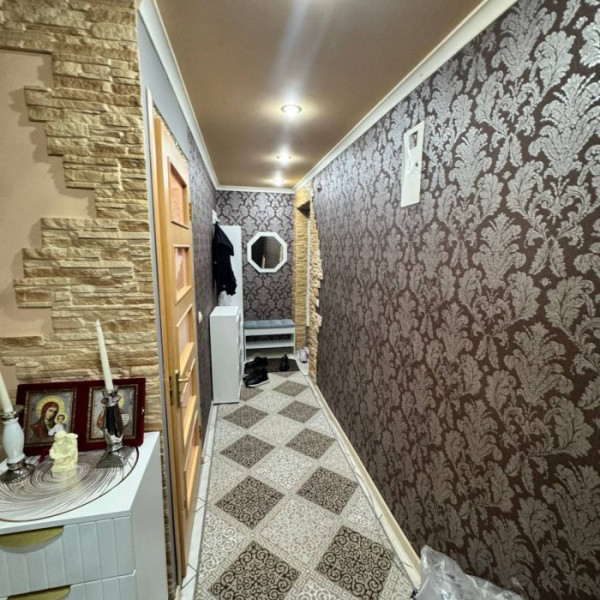 Фото Продам 2-х комнатную квартиру в центре г. Луганска, ул. Коммунальная