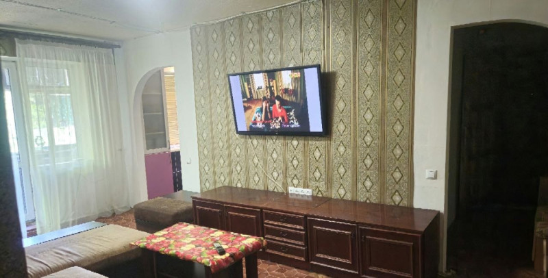 Фото Сдам 2-х комнатную квартиру на длительный срок (Стаханов, район Ромашки)