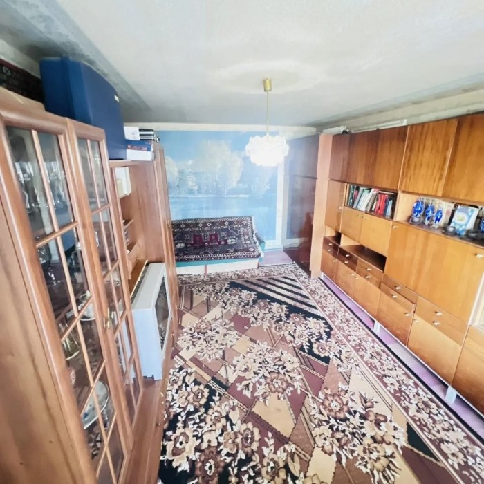 Фото Продам 4х комнатную квартиру в центре города улица Коцюбинского 19а.