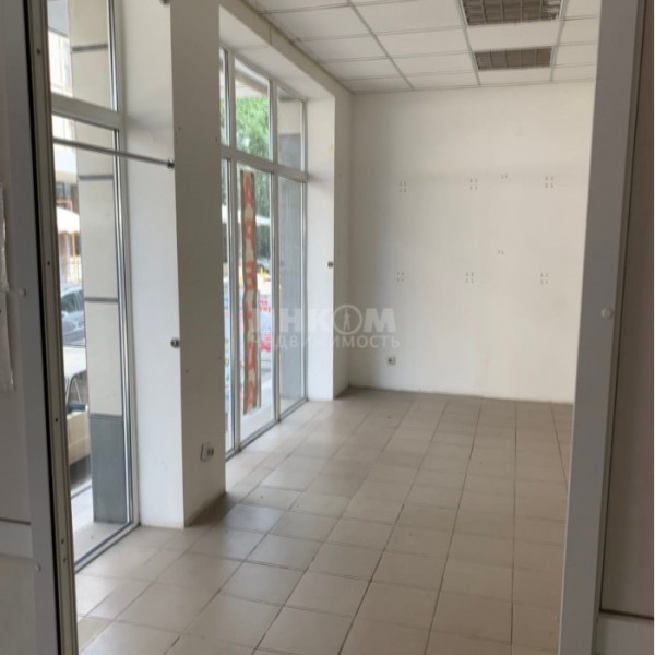 Продам Нежилое помещение 3х этажный 140м2 Центр Города