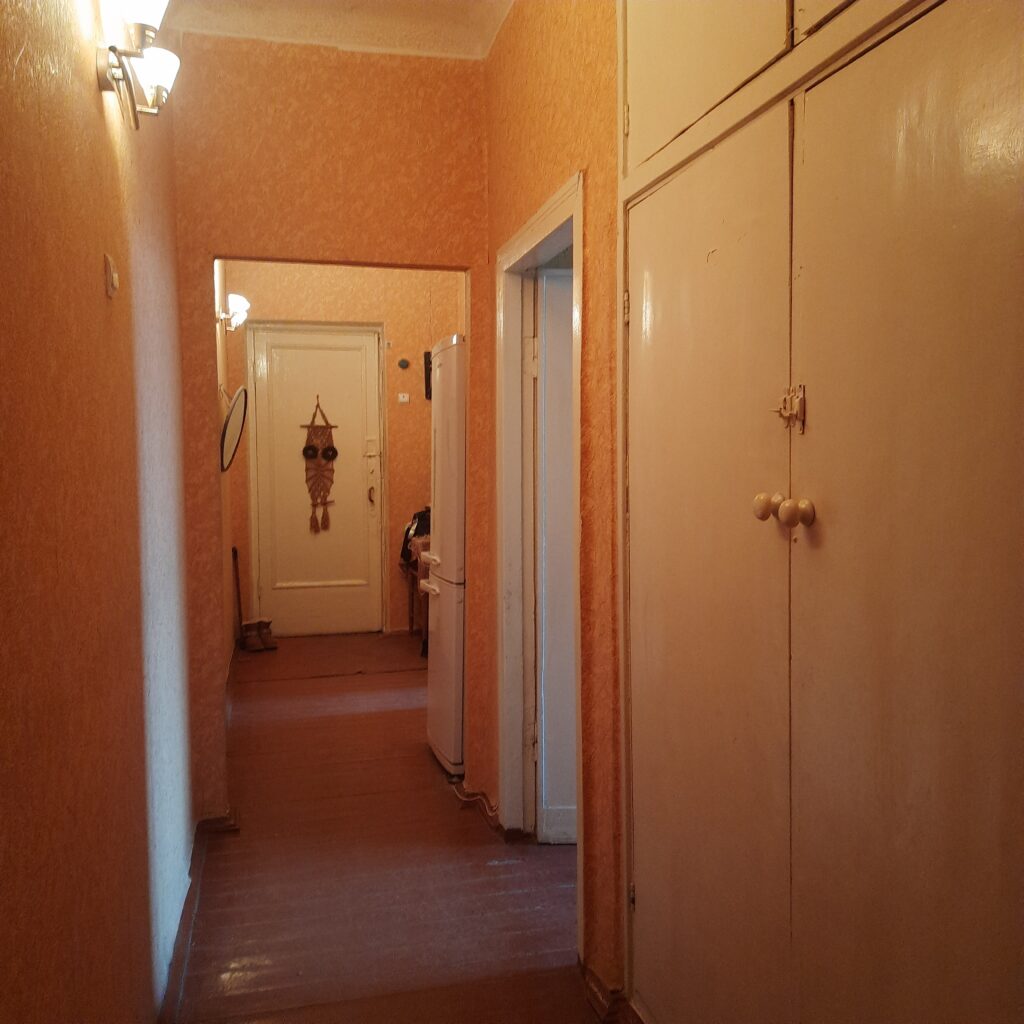 Фото №973 Продаётся 3 комн. ”Сталинка”, ул. Белинского, р-н кинотеатра “МИР”