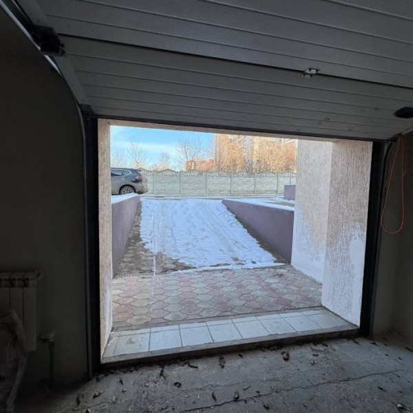 Фото Продам Таунхаус 287м2 в городе Луганск район ЖК "Оксфорд"