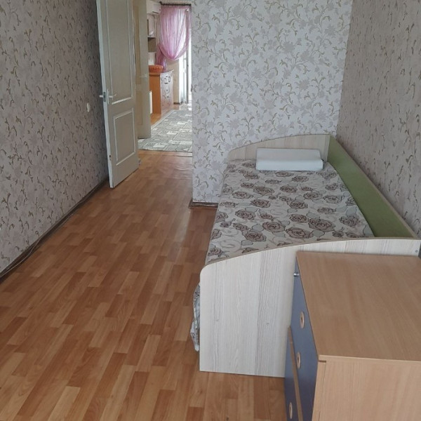 Продам 2-х комнатную квартиру на ул. Херсонская 5/5 эт.