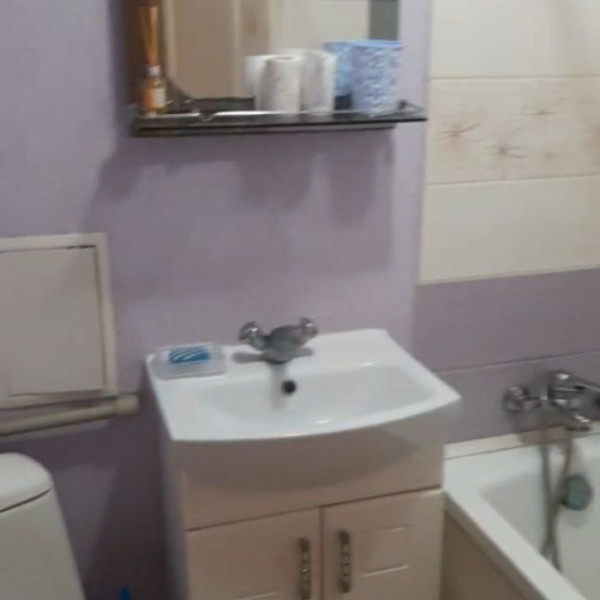 Фото Продам 2-х комнатную квартиру на ул. Херсонская 5/5 эт.