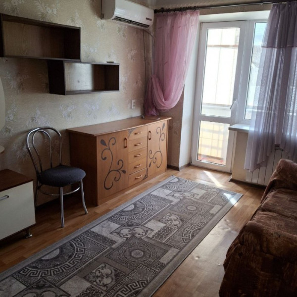 Фото Продам 2-х комнатную квартиру на ул. Херсонская 5/5 эт.