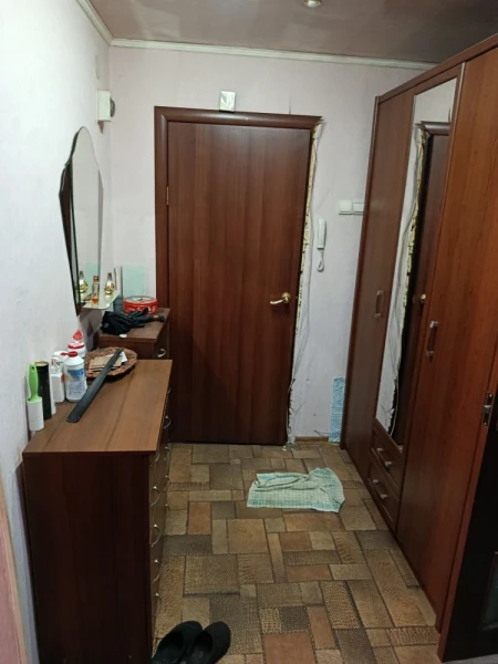 Продаётся 3-комнатная квартира в городе Брянка, Микро 4, д. 44.