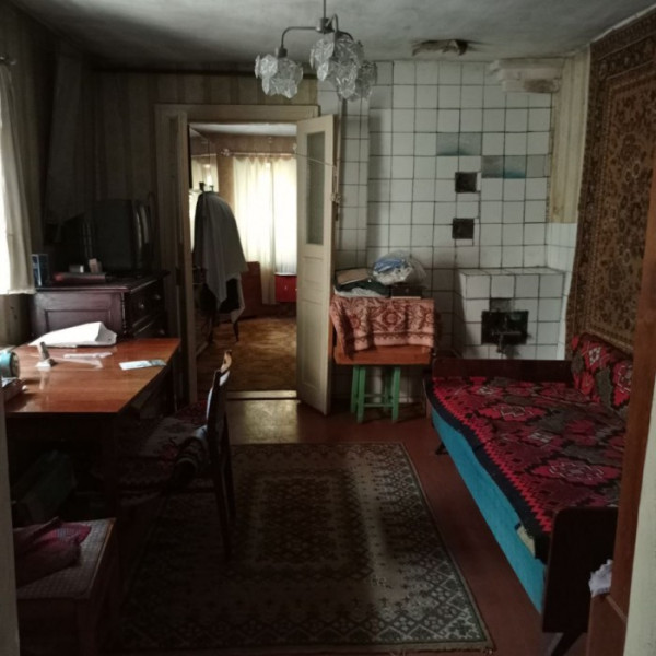 Фото Продам часть дома и флигель общей площадью 58 кв. м. на одном участке (с отдельным входом), в г. Луганск ул. Мощинский Яр (р- н кв. Гер. Стал.)
