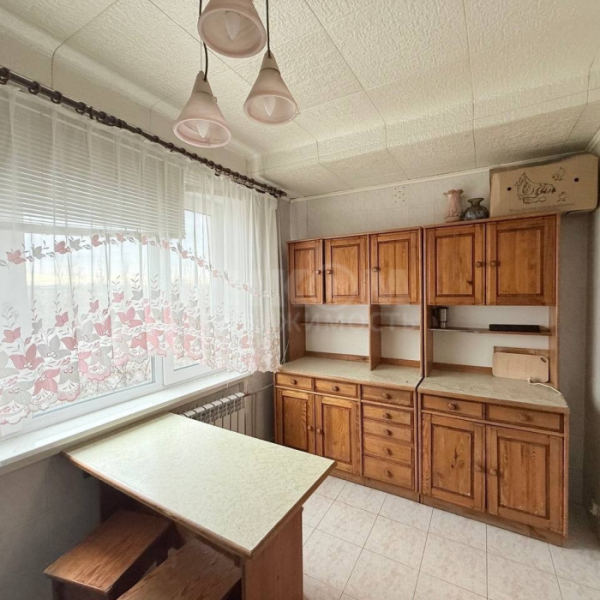 Фото Продам 2к квартиру на кв. Комарова,6/9эт