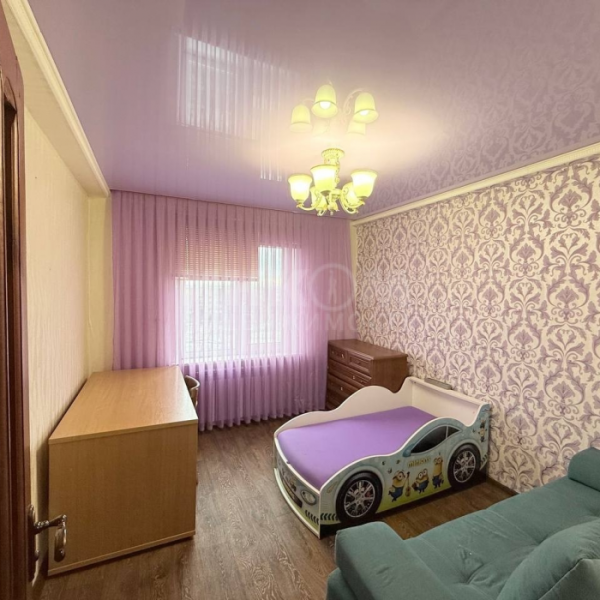 Фото Продам 2к квартиру на кв. Комарова,6/9эт