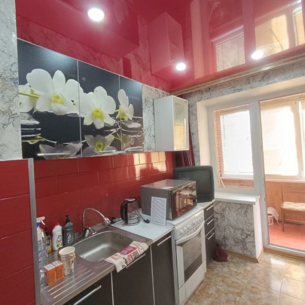 Фото Продам 3-х комнатную квартиру в центре по улице Коцюбинского