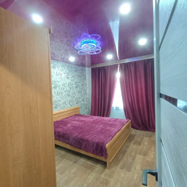 Фото Продам 3-х комнатную квартиру в центре по улице Коцюбинского