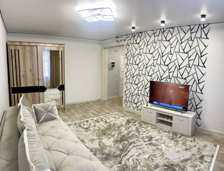 Фото №598 Продаётся 2 комн.кв-ра, ул Чапаева, р-н ДК “Строителей”