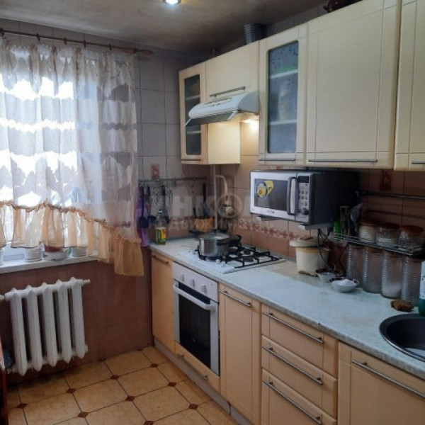 Продам 3к квартиру на кв. Степной