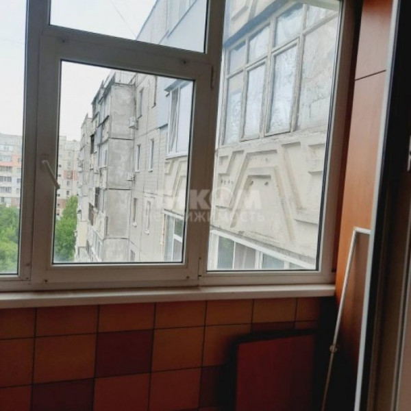 Фото Продам 3к квартиру на кв. Степной