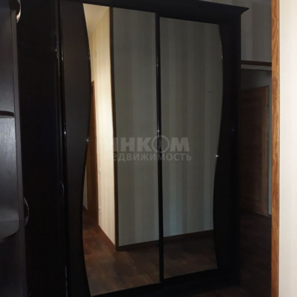 Фото Продам дом 170 м2 в городе Свердловск, ул. Кленовый