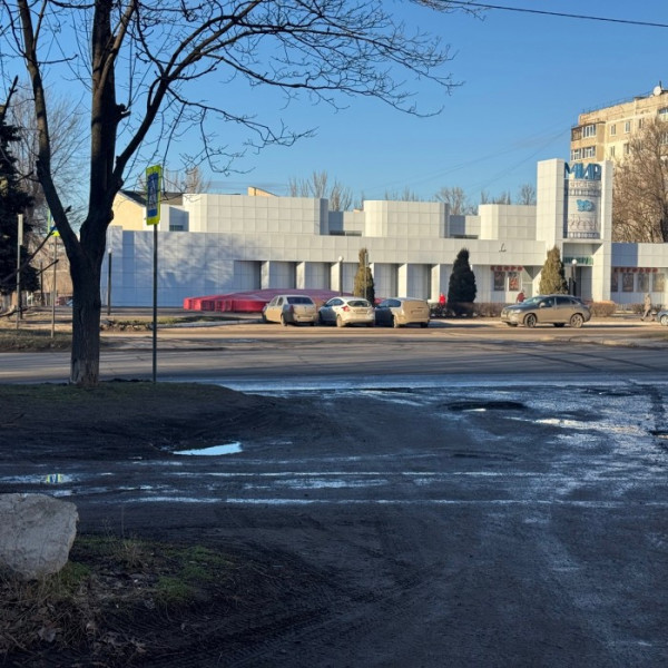 Продам Магазин 54м2 Напротив Кинотеатра МИР